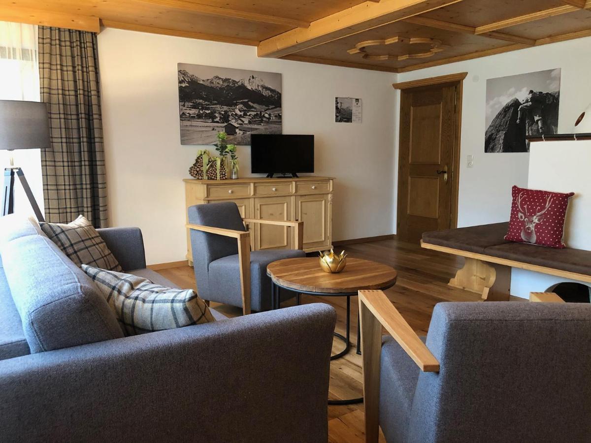 Ferienwohnungen Meusburger Tannheim Bagian luar foto